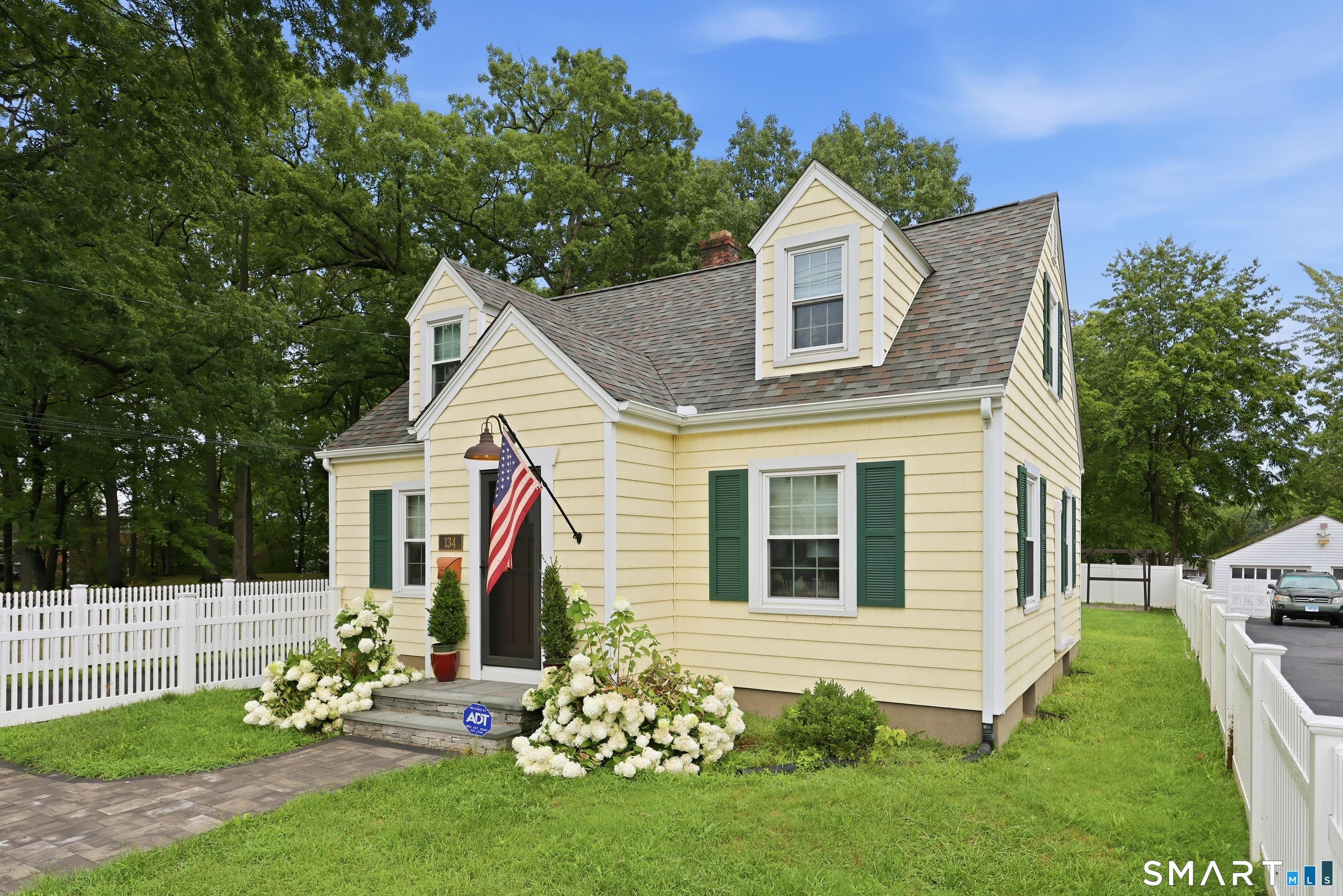 134 Oakwood Avenue West Hartford CT 06119