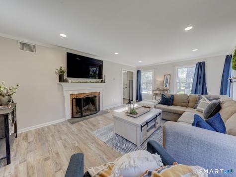 96 Fieldstone Drive Windsor CT 06095