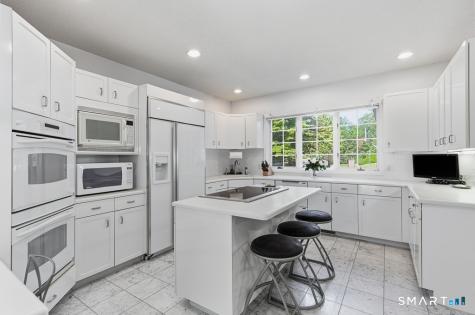 30 Grouse Lane Woodbridge CT 06525