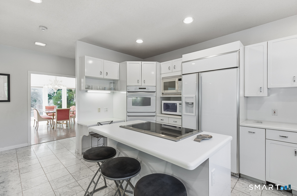 30 Grouse Lane Woodbridge CT 06525