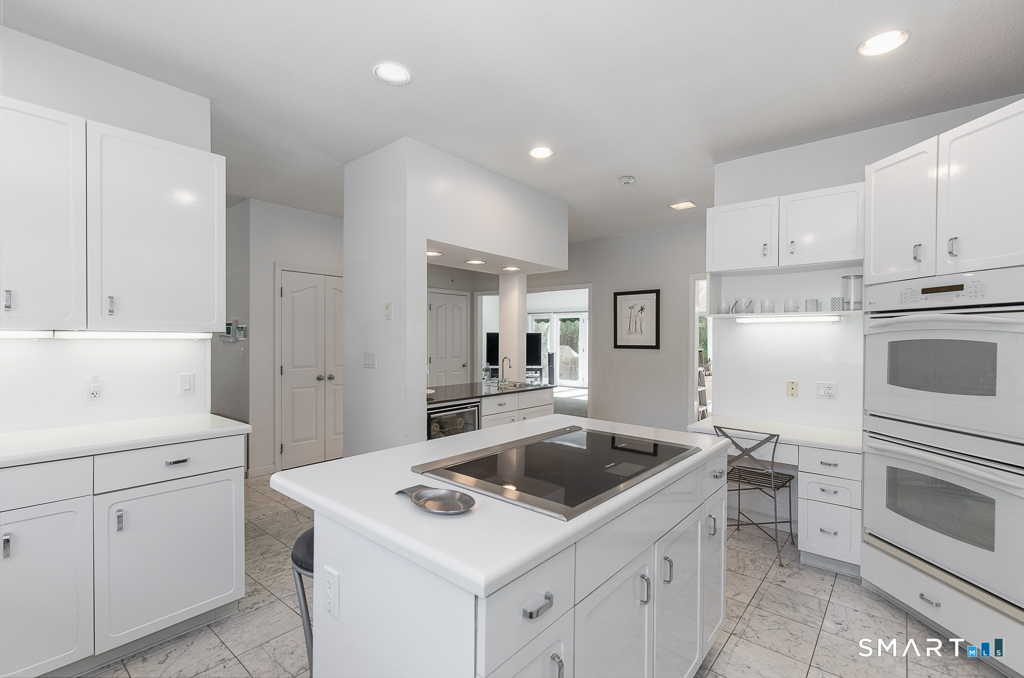 30 Grouse Lane Woodbridge CT 06525