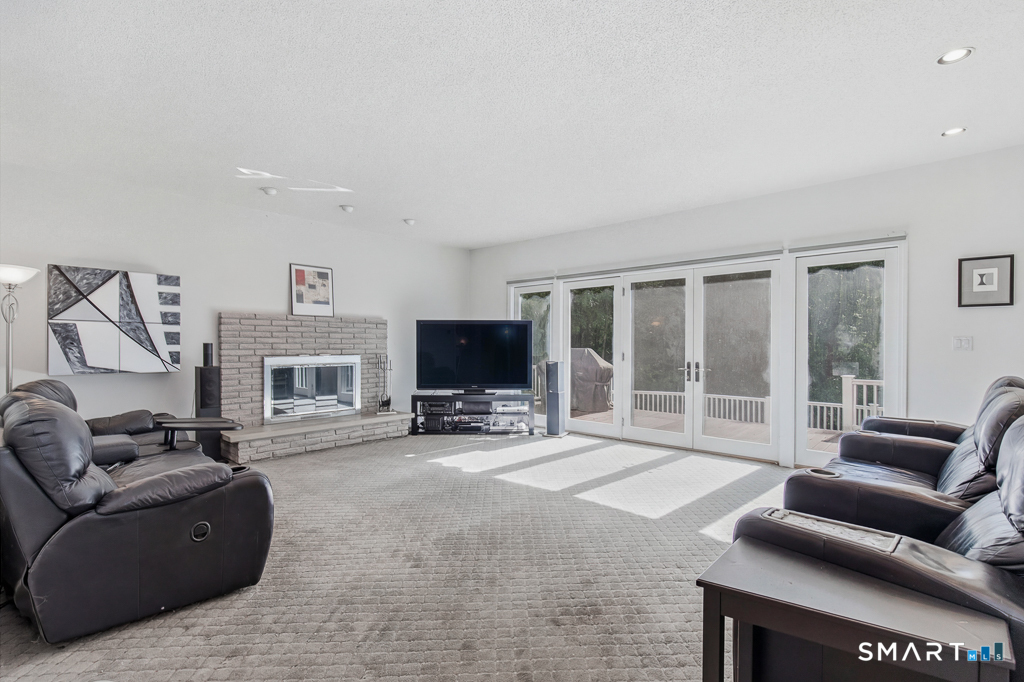 30 Grouse Lane Woodbridge CT 06525