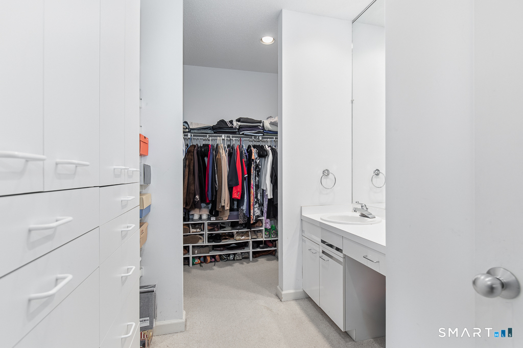 30 Grouse Lane Woodbridge CT 06525