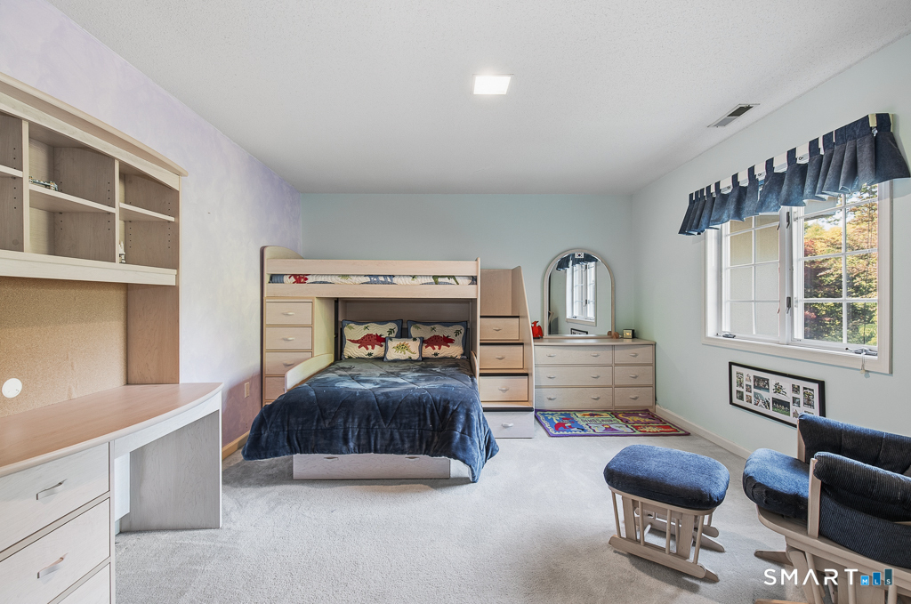 30 Grouse Lane Woodbridge CT 06525