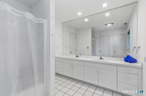 30 Grouse Lane Woodbridge CT 06525