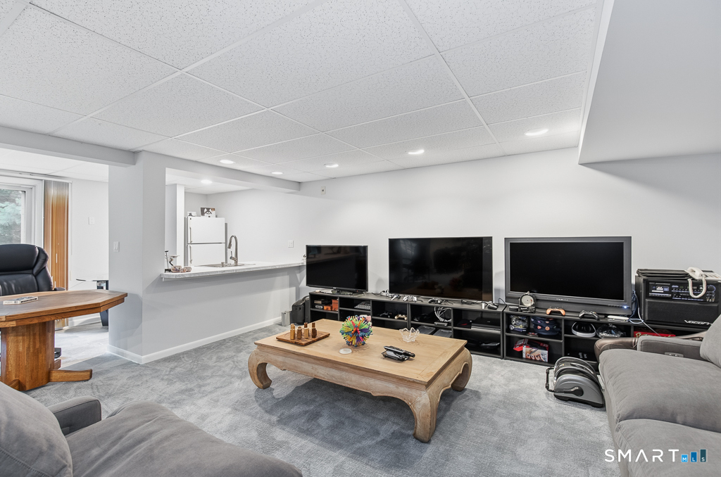 30 Grouse Lane Woodbridge CT 06525