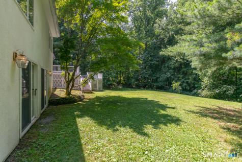 30 Grouse Lane Woodbridge CT 06525