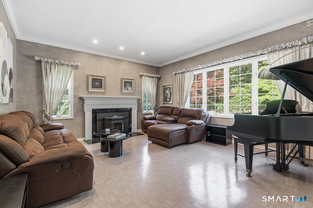 30 Grouse Lane Woodbridge CT 06525