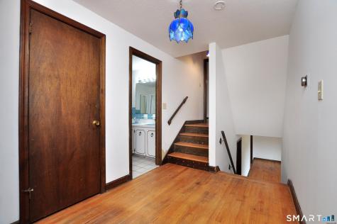 22 Jeffrey Lane Newington CT 06111