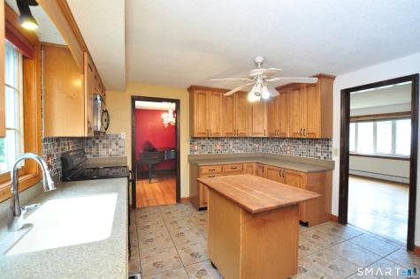 22 Jeffrey Lane Newington CT 06111