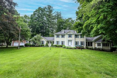 4 Hidden Brook Drive Brookfield CT 06804