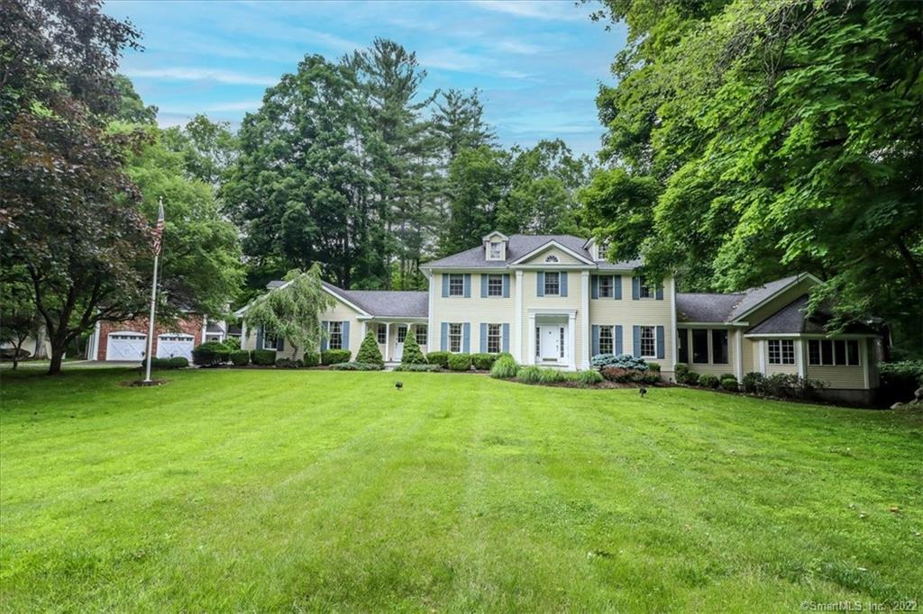 4 Hidden Brook Drive Brookfield CT 06804