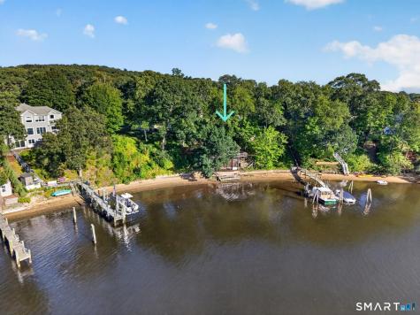 37 Oswegatchie Road Waterford CT 06385