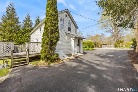 52 Pond Meadow Road Essex CT 06442