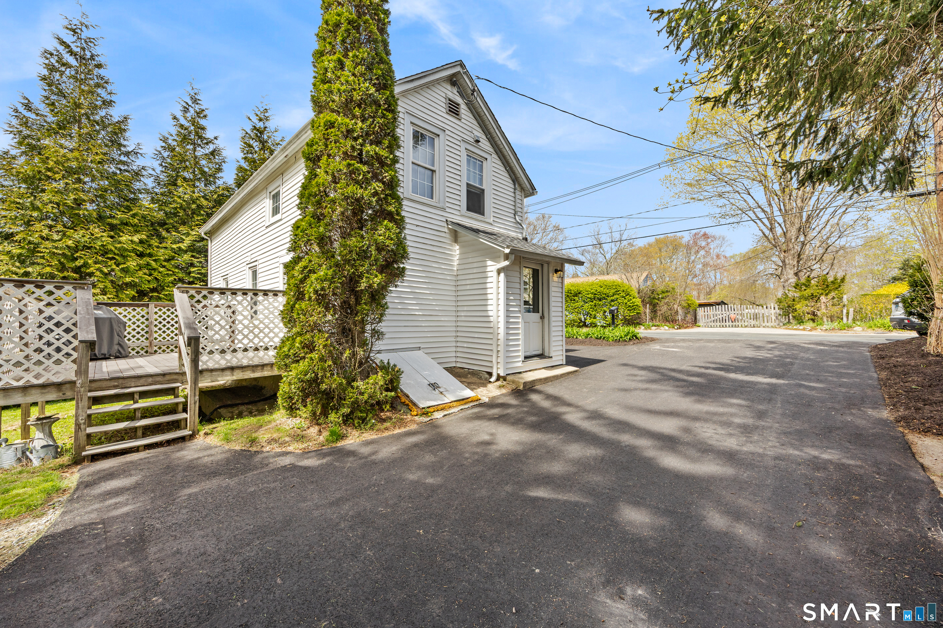 52 Pond Meadow Road Essex CT 06442
