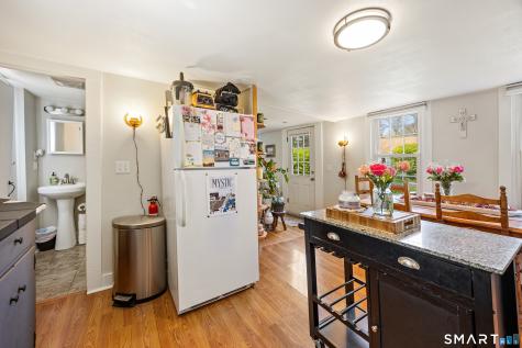 52 Pond Meadow Road Essex CT 06442