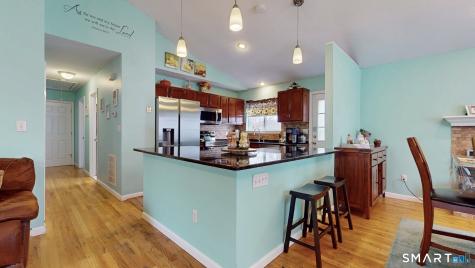 24 Matthews Street Milford CT 06460