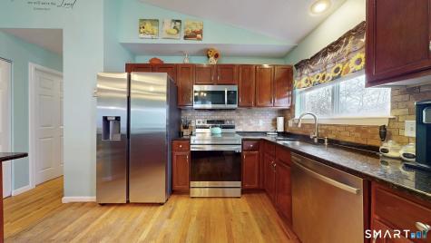 24 Matthews Street Milford CT 06460