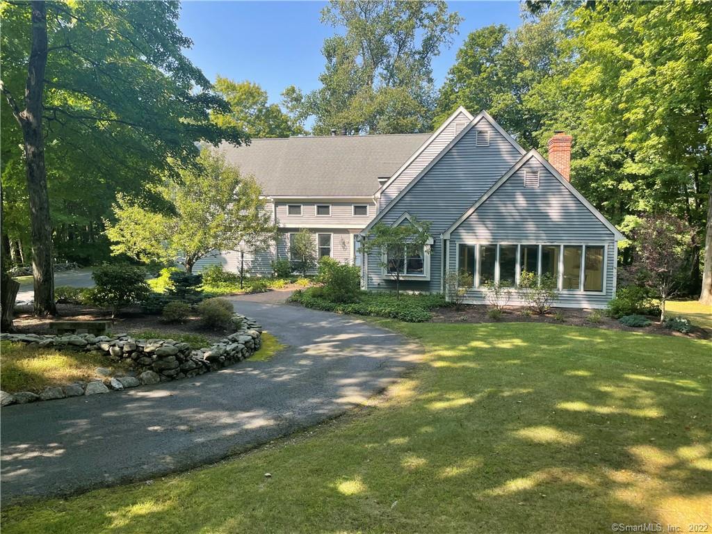 4 Taunton Hill Road Newtown CT 06470