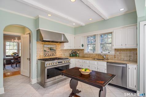 9 Tory Lane Newtown CT 06470