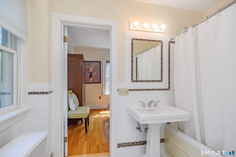 9 Tory Lane Newtown CT 06470