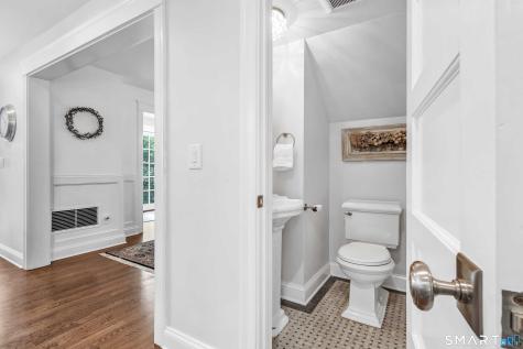 1146 Valley Road Fairfield CT 06825