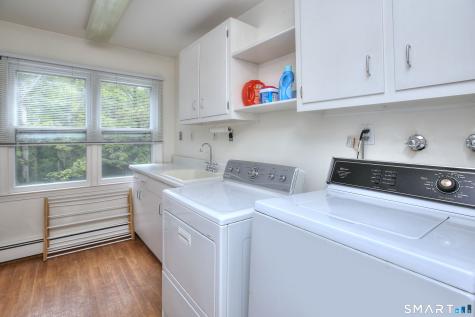4 Pilgrim Lane Weston CT 06883