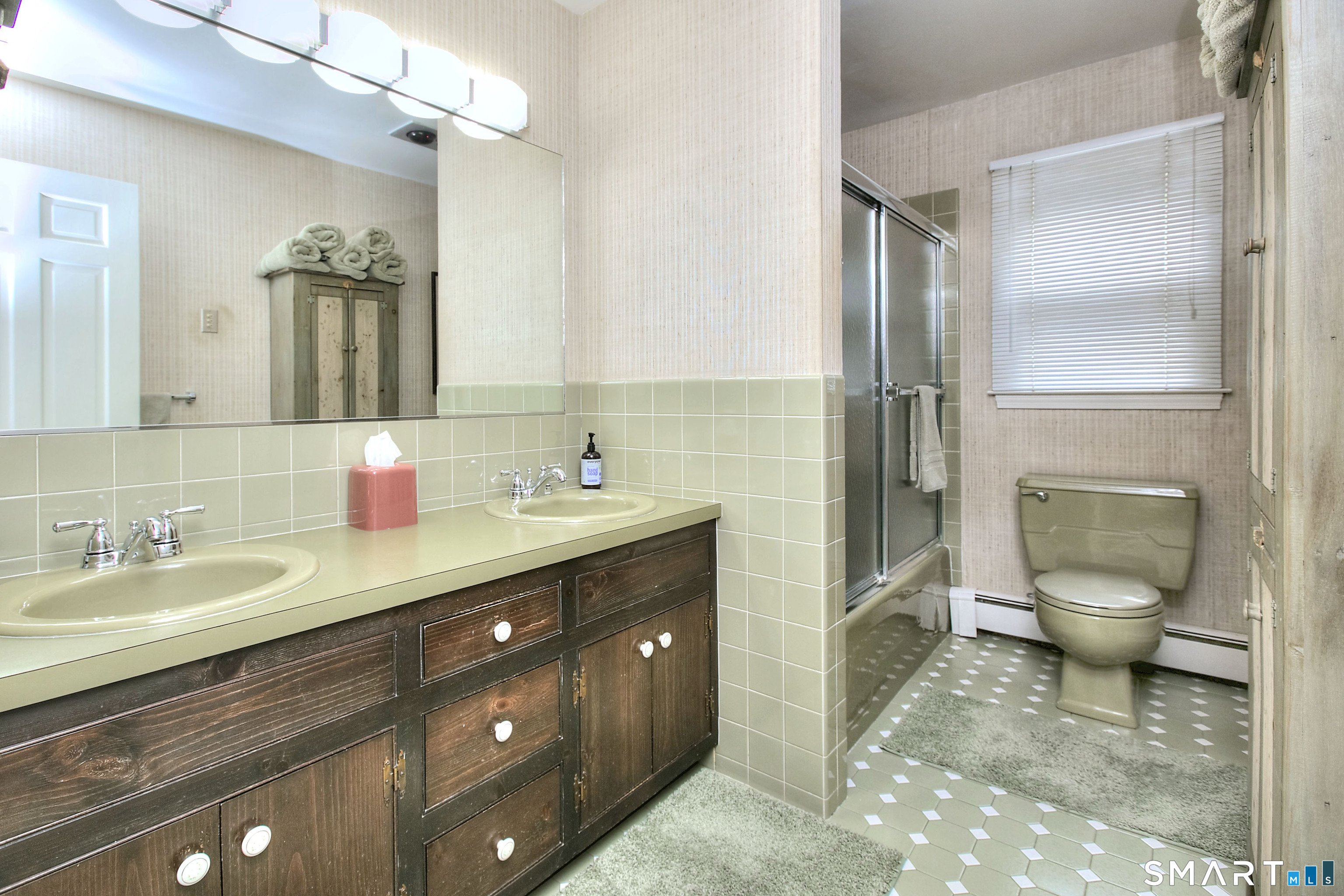 4 Pilgrim Lane Weston CT 06883