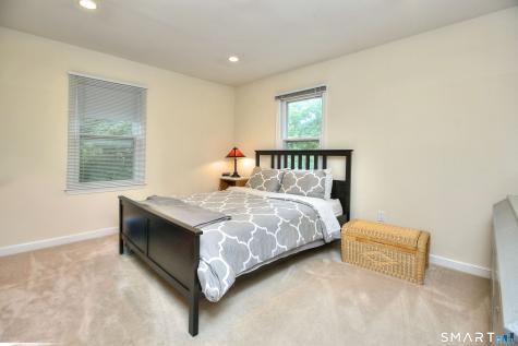 4 Pilgrim Lane Weston CT 06883