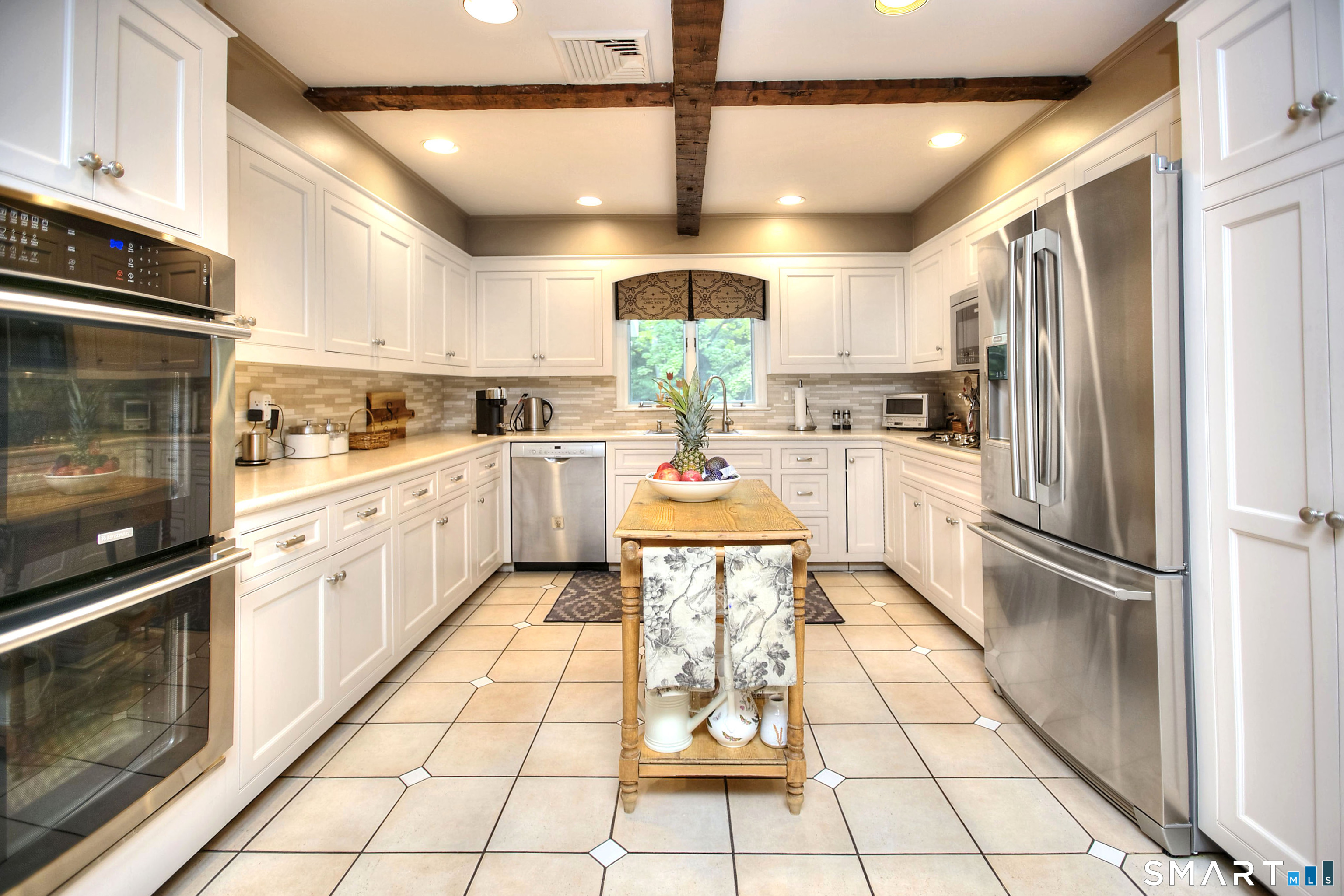 4 Pilgrim Lane Weston CT 06883