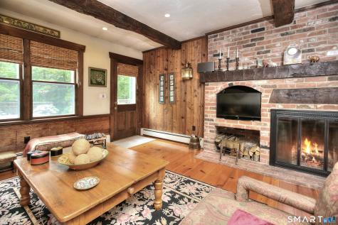 4 Pilgrim Lane Weston CT 06883