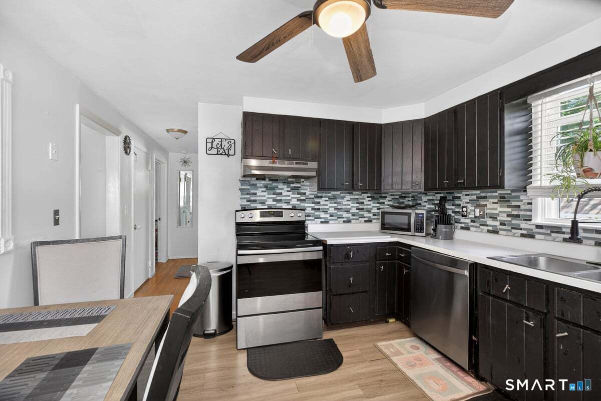 1 Leonard Road Enfield CT 06082