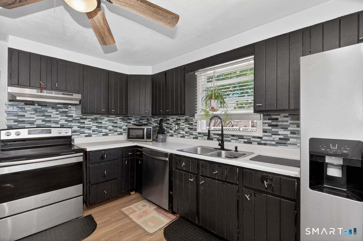 1 Leonard Road Enfield CT 06082