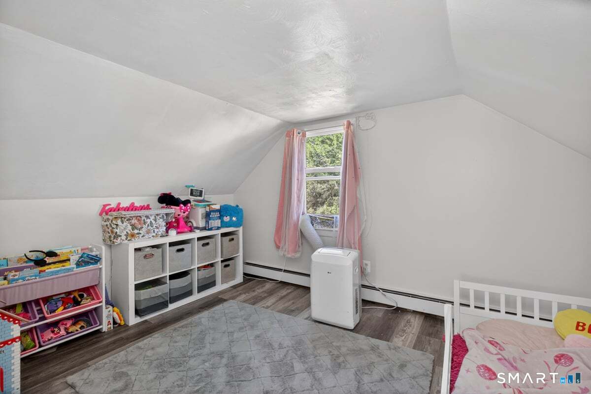 1 Leonard Road Enfield CT 06082