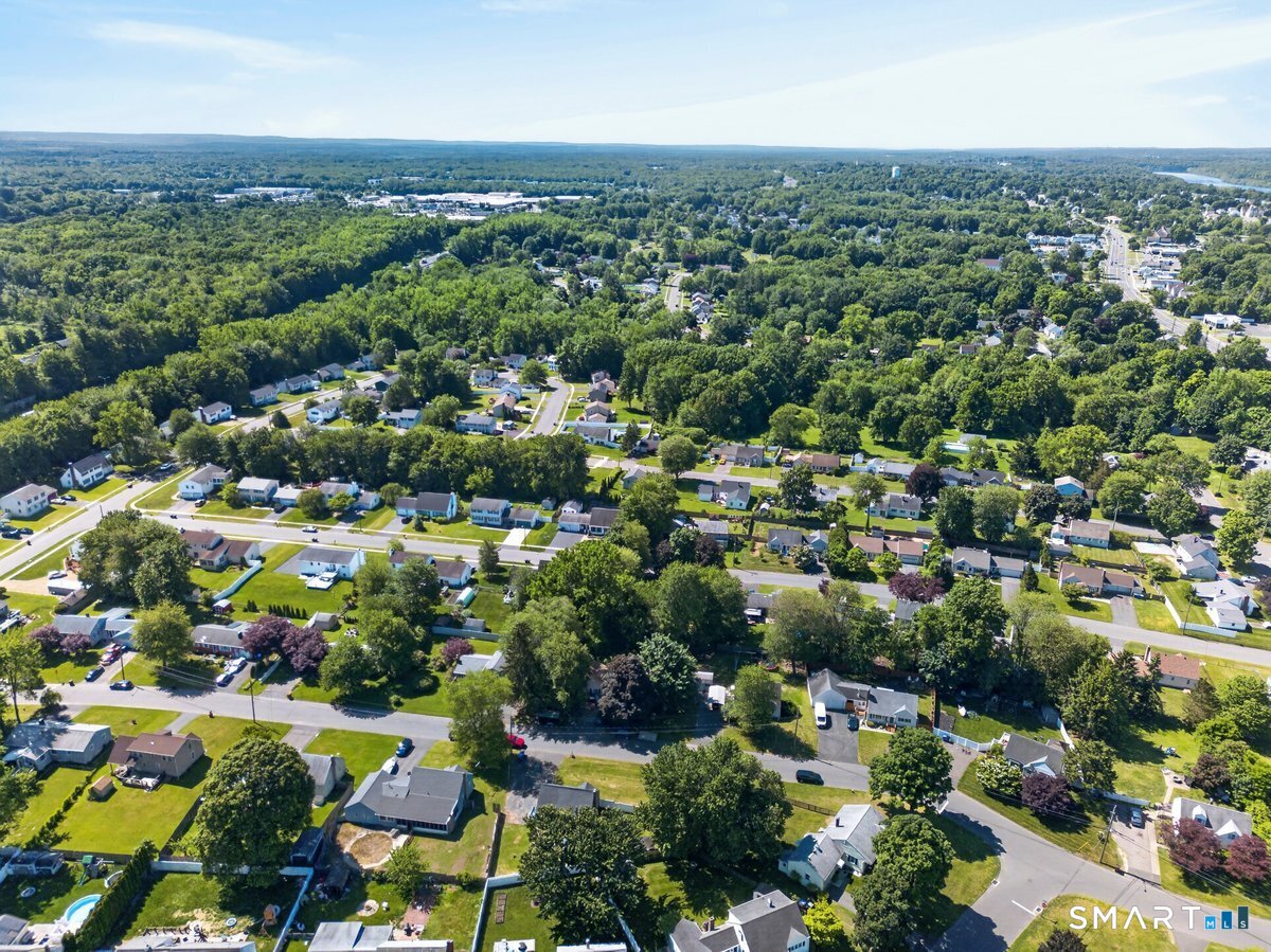 1 Leonard Road Enfield CT 06082