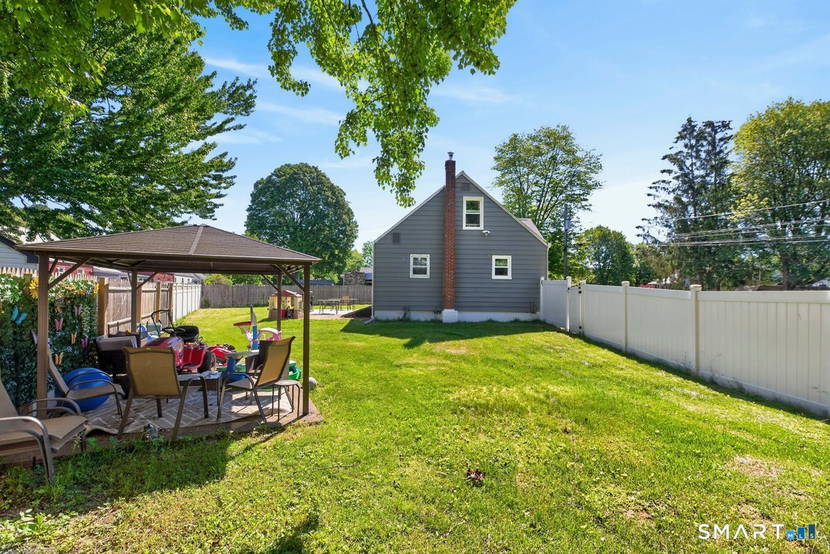 1 Leonard Road Enfield CT 06082