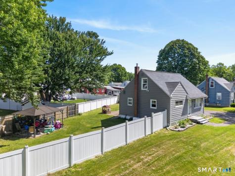 1 Leonard Road Enfield CT 06082