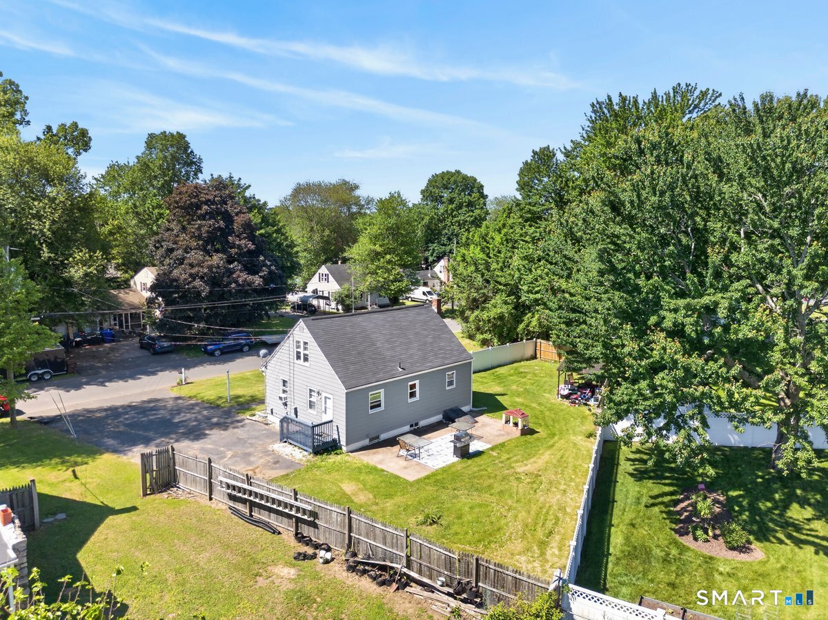1 Leonard Road Enfield CT 06082