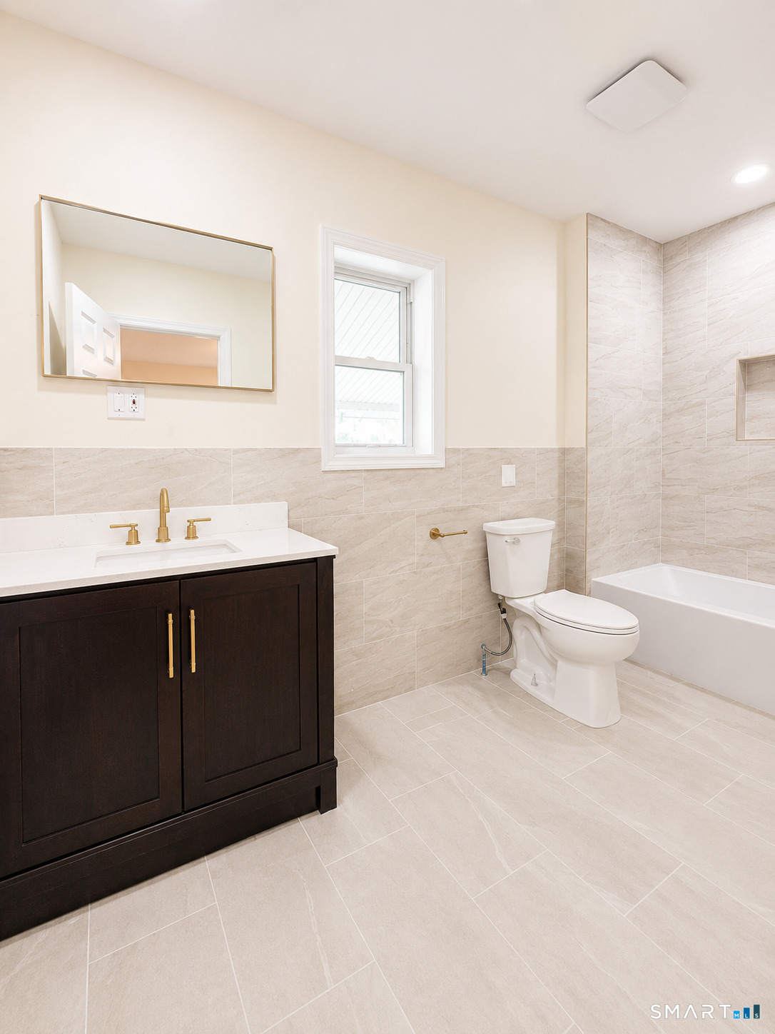461 Mountain Road Newington CT 06111