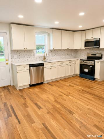 461 Mountain Road Newington CT 06111