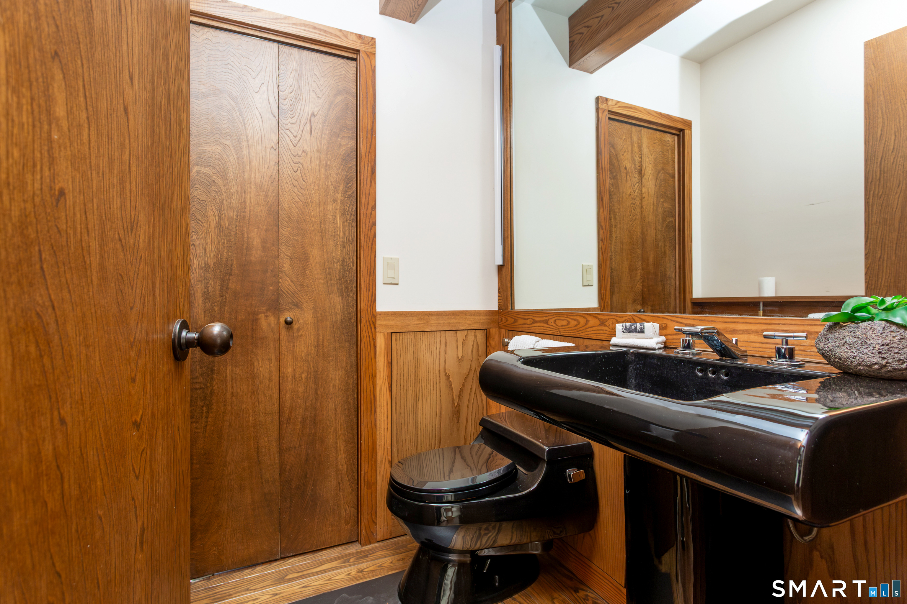 155 Labbance Lane Fairfield CT 06824