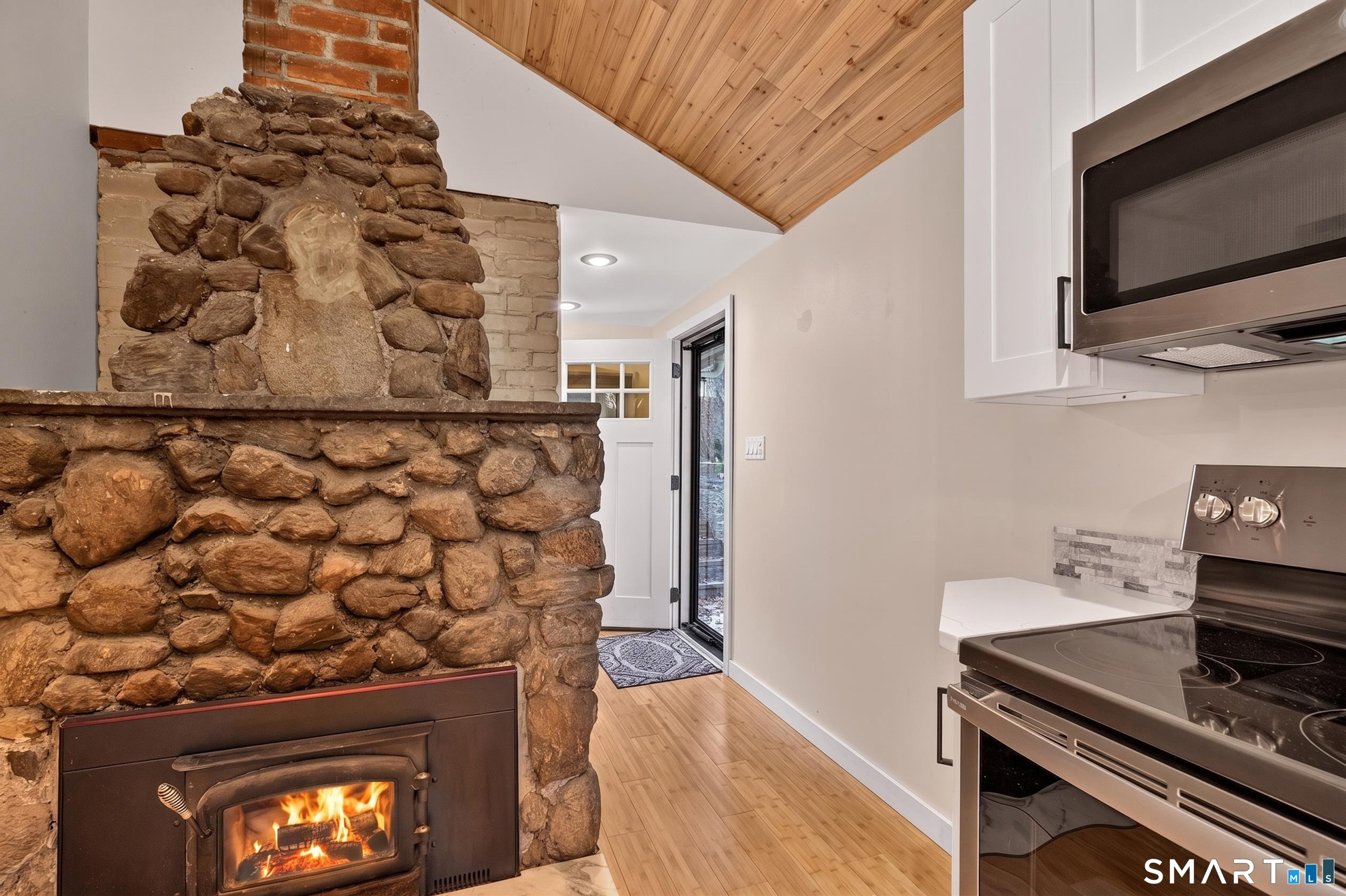 33 Circle Drive Stratford CT 06614