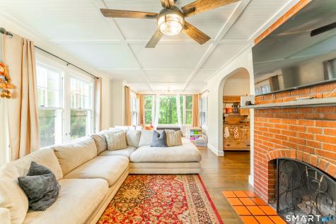 180 Gardner Avenue New London CT 06320