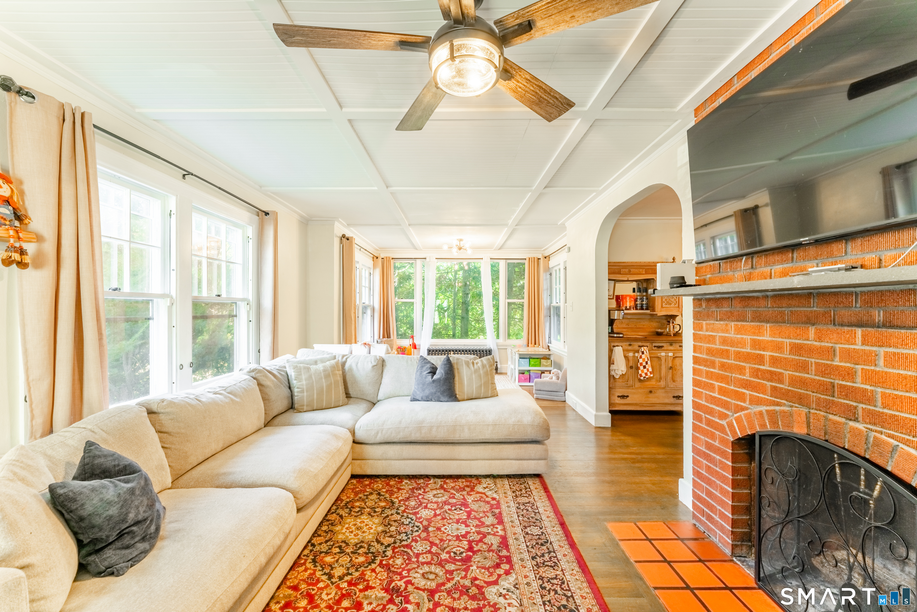 180 Gardner Avenue New London CT 06320