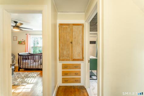 180 Gardner Avenue New London CT 06320