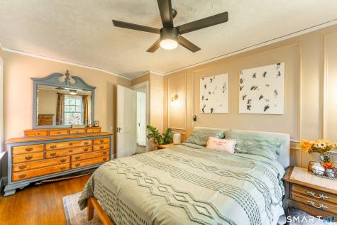 180 Gardner Avenue New London CT 06320