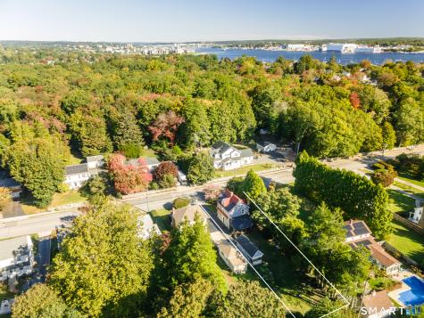 180 Gardner Avenue New London CT 06320