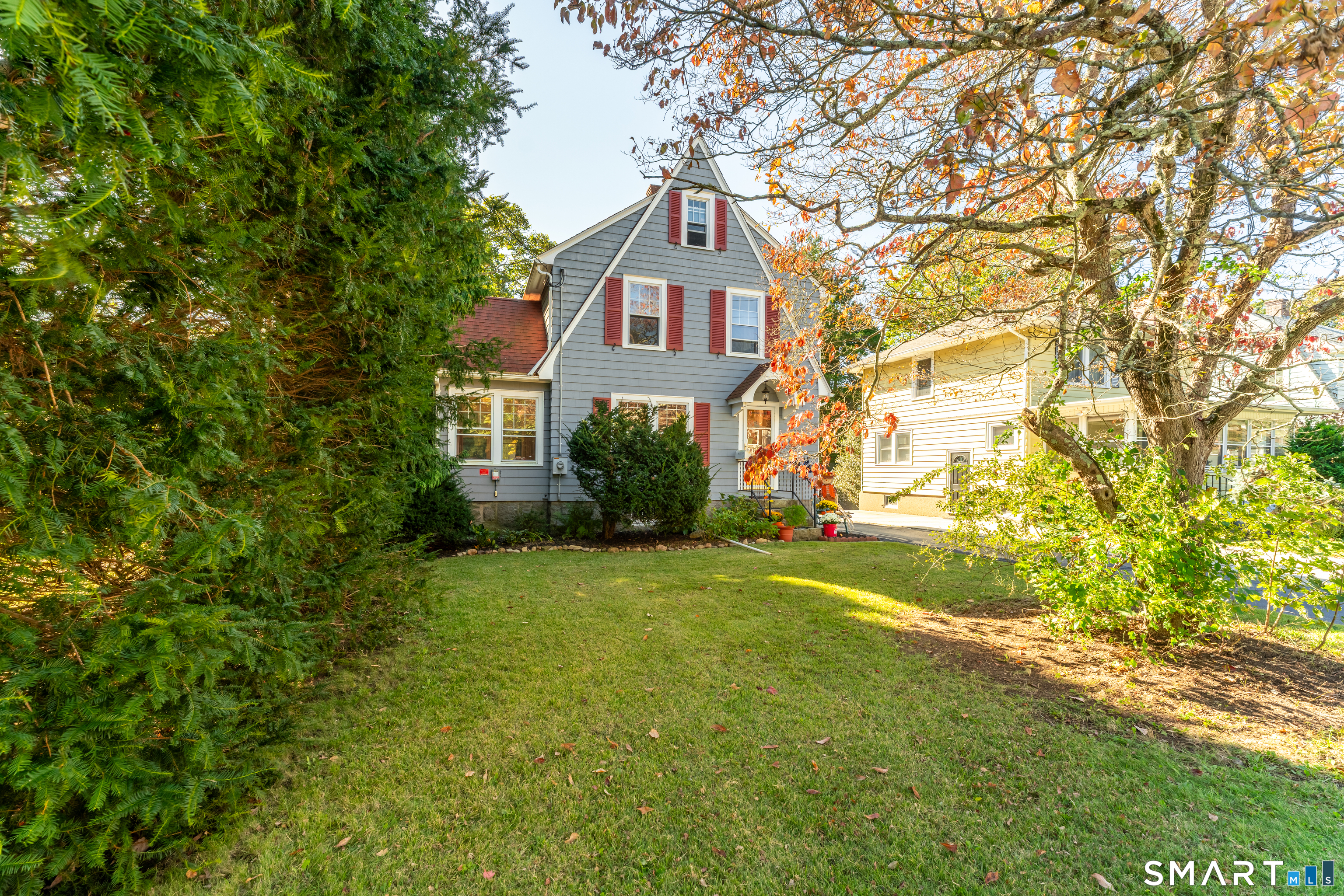 180 Gardner Avenue New London CT 06320