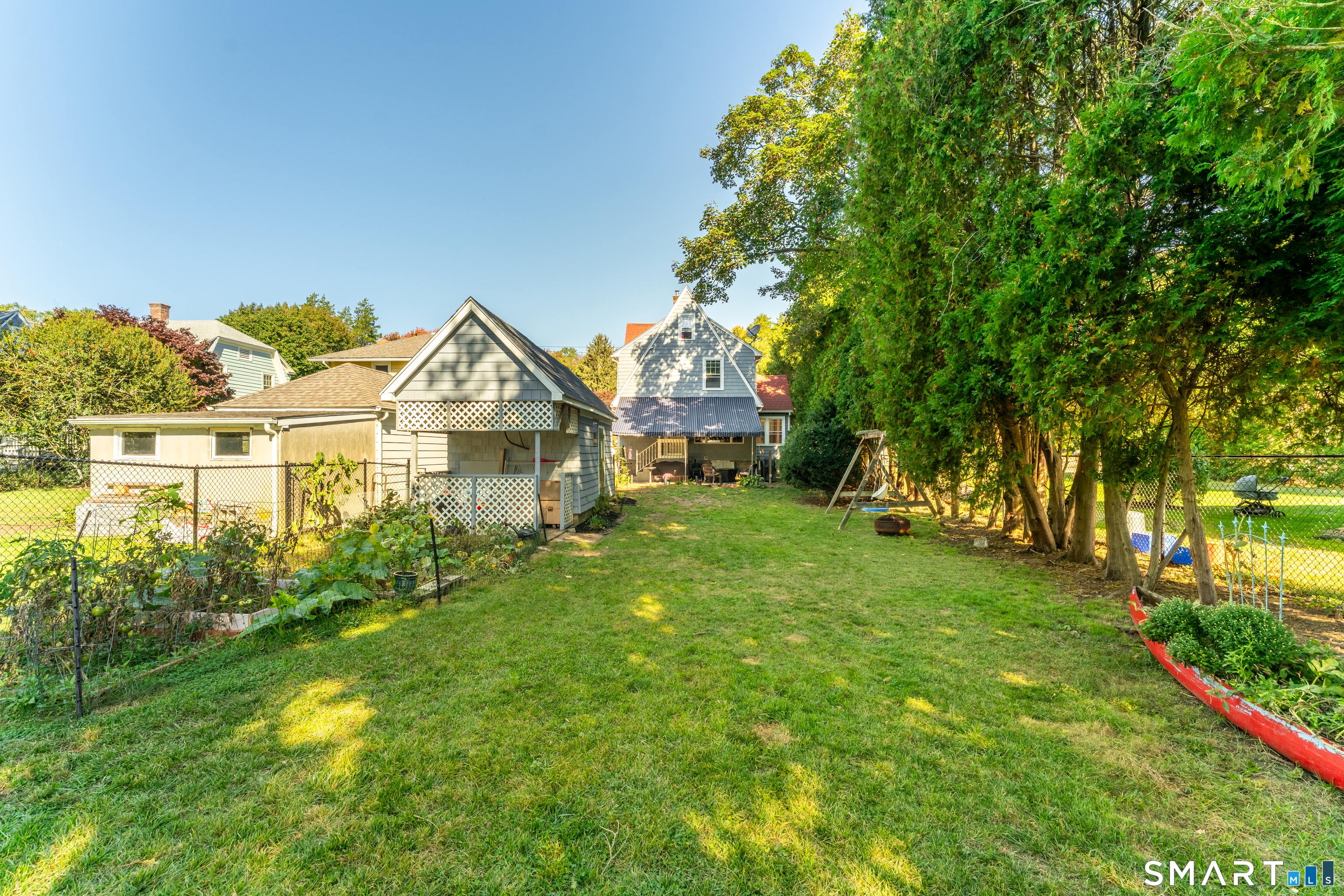 180 Gardner Avenue New London CT 06320