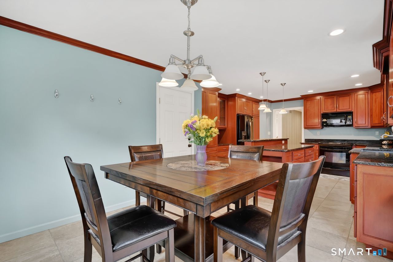 104 Old Farms Road Glastonbury CT 06073